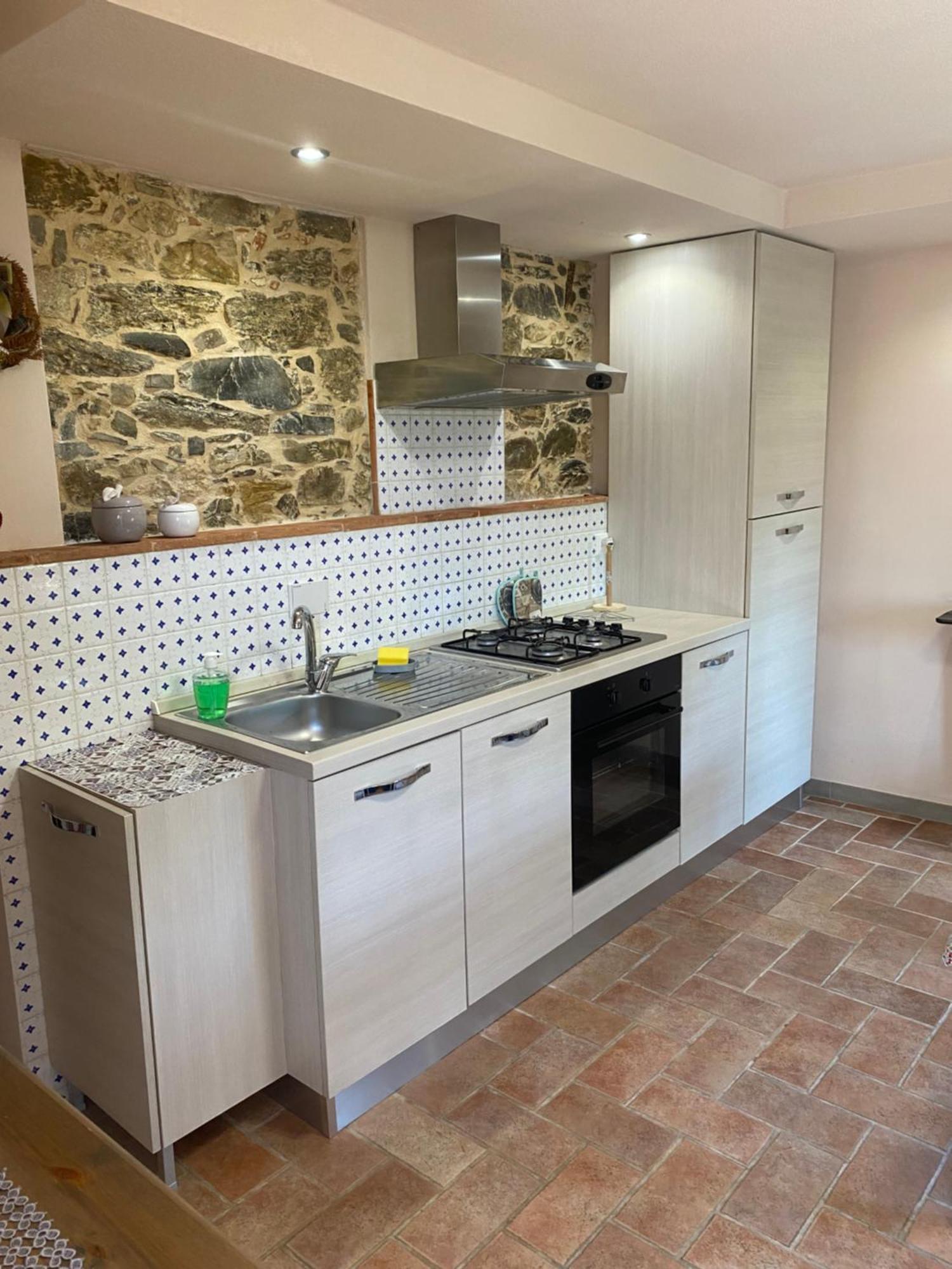 Apartmán Casa Dell'Angelo Castelnuovo Magra Exteriér fotografie